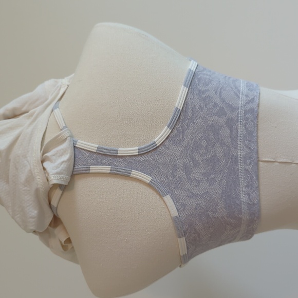 Lululemon size 6 ivory tank with gray accent - Picture 7 of 9